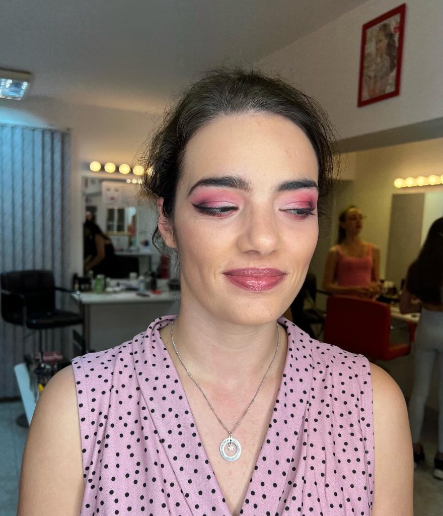 prom-makeup