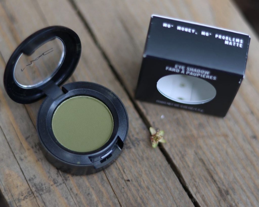 MAC - Mo Money, Mo Problems